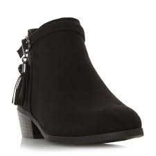 Ankle boot with heel